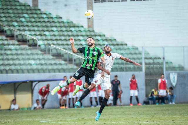 欧冠-拉菲尼亚绝杀莱万双响 巴萨5-4本菲卡